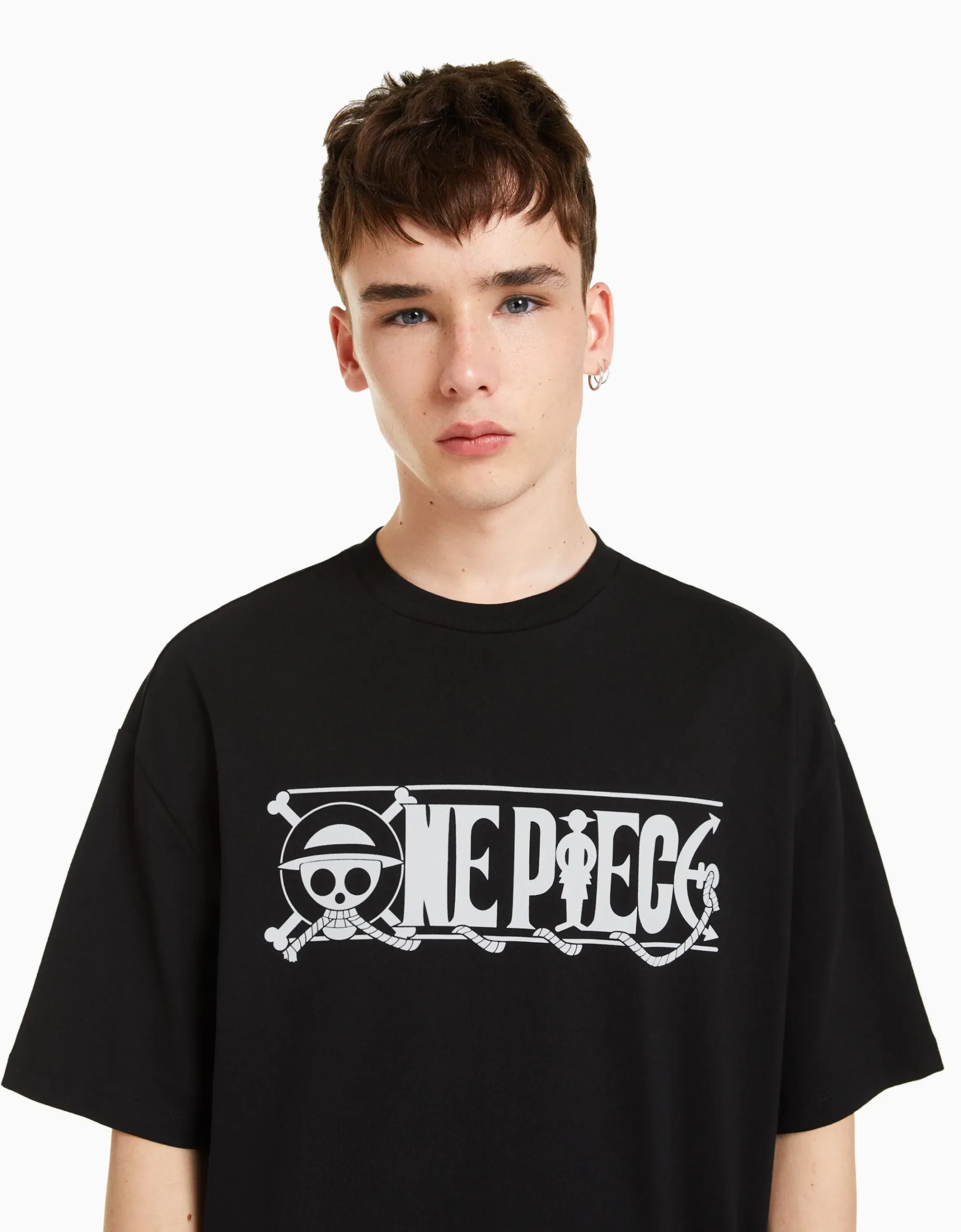 Camiseta manga corta boxy fit print One Piece-BERSHKA Shop