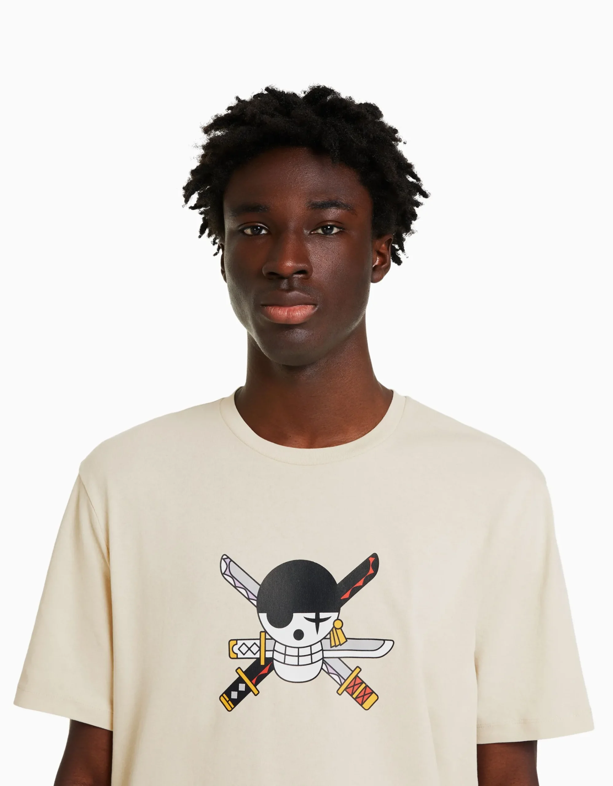 Camiseta manga corta regular fit print One Piece-BERSHKA Fashion