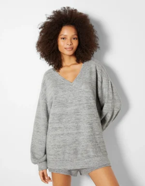 Jersey cuello pico-BERSHKA Hot