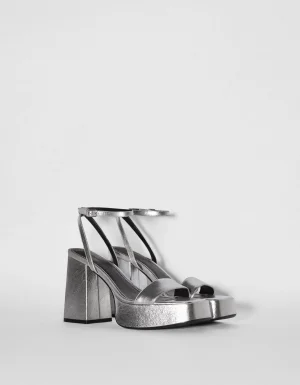 Sandalia tacón forma metalizada-BERSHKA Hot