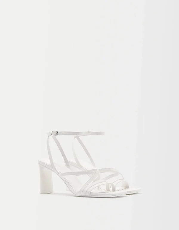 Sandalia tacón tiras pulsera-BERSHKA Hot